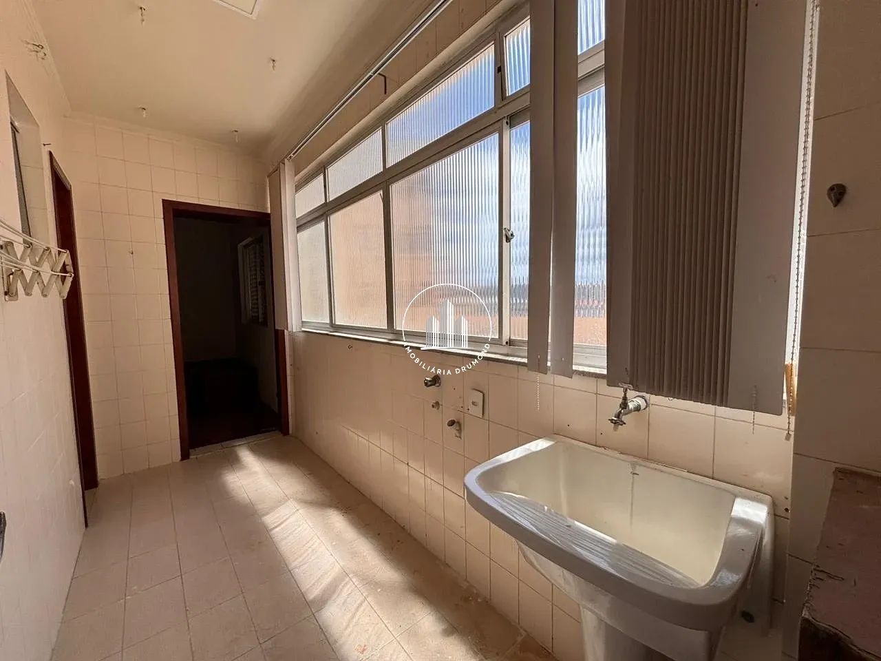 Apartamento 4 Quartos com 1 Suíte e 132m² - Canto - Foto 3