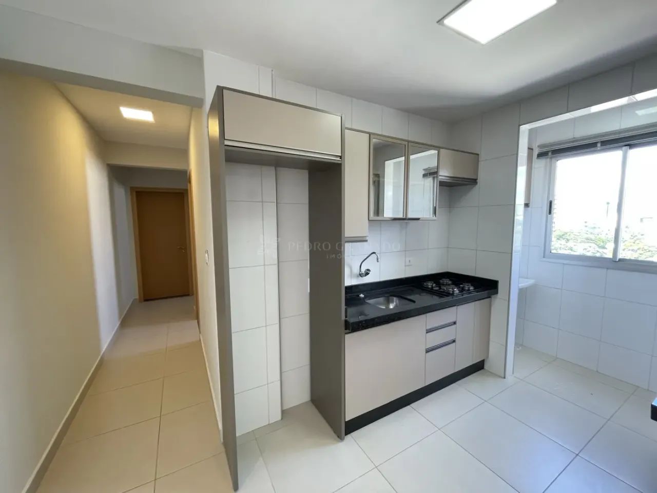 Apartamento 02 Dormitórios - Zona 07 - Foto 5