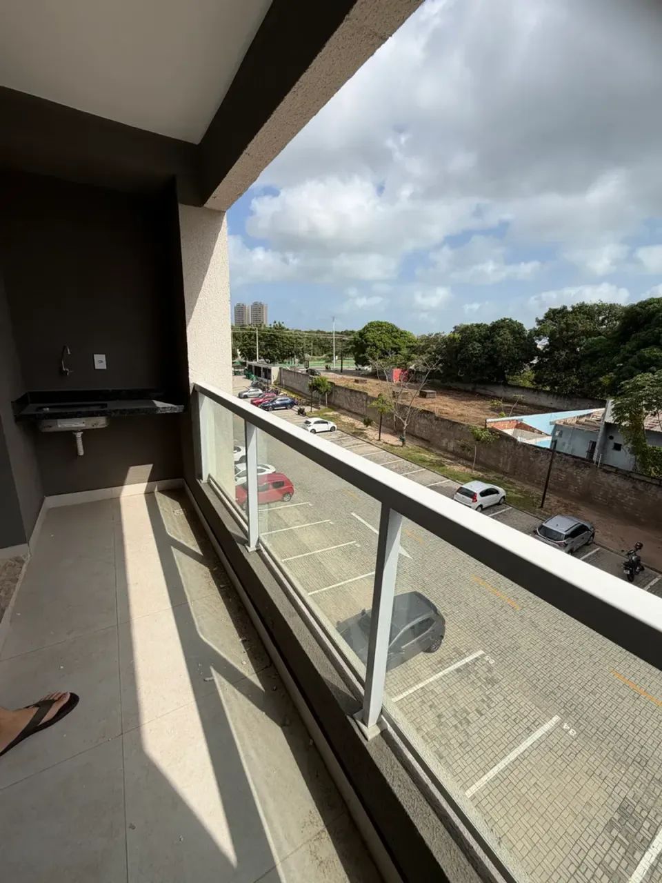 APARTAMENTO NO RESERVA DOS BURITIS COM 3 QUARTOS- NASCENTE