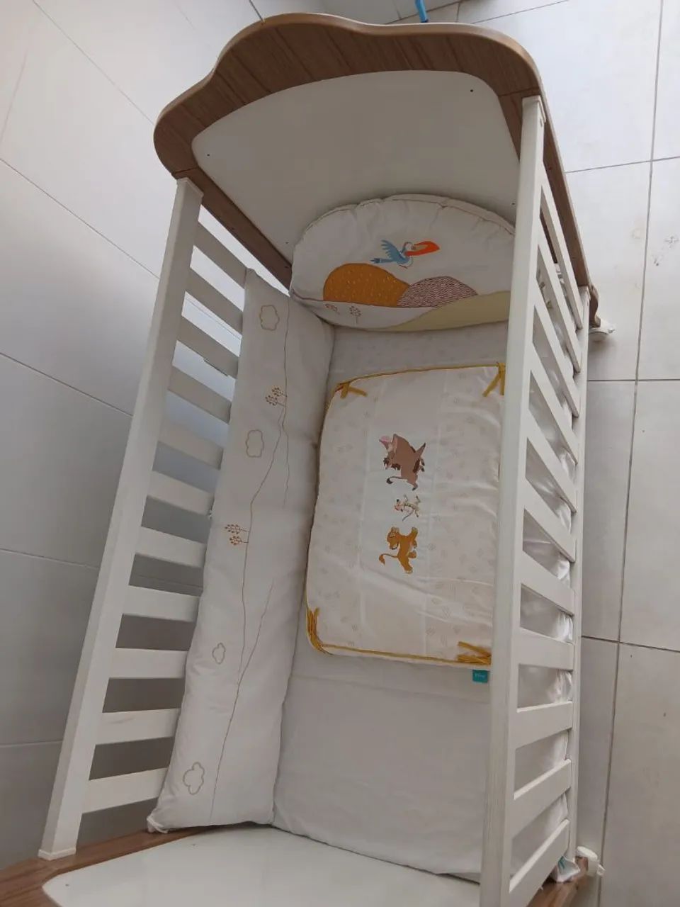 Berço mais kit berço 