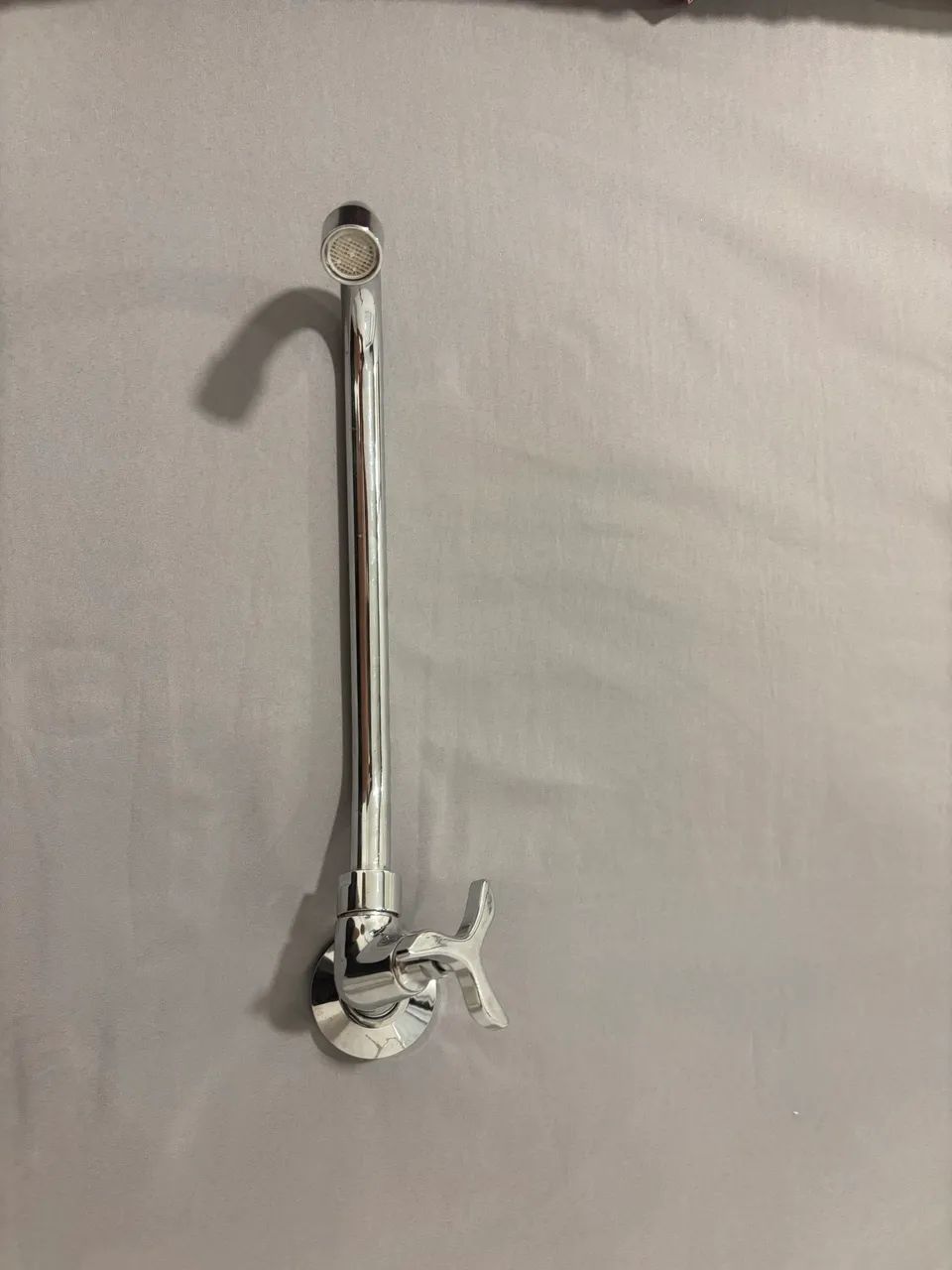 Vendo torneira bica móvel 