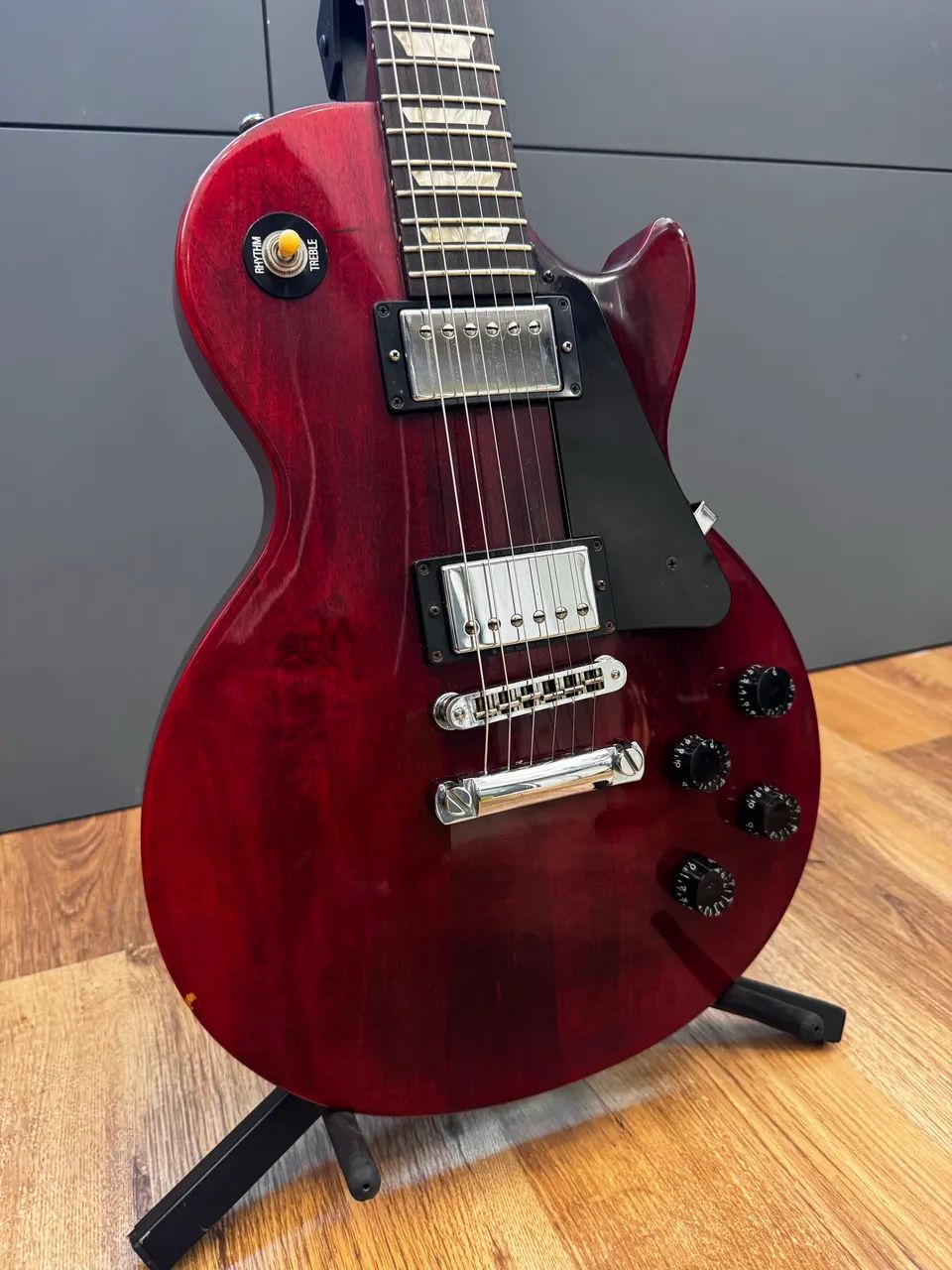 Gibson Lespaul Studio 2009 com Case  - Foto 5