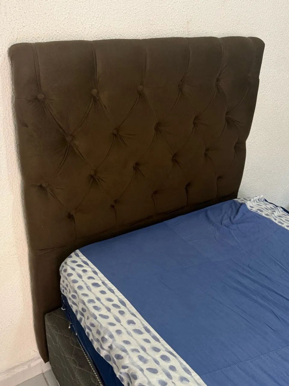 Cabeceira aveludada  - Foto 4