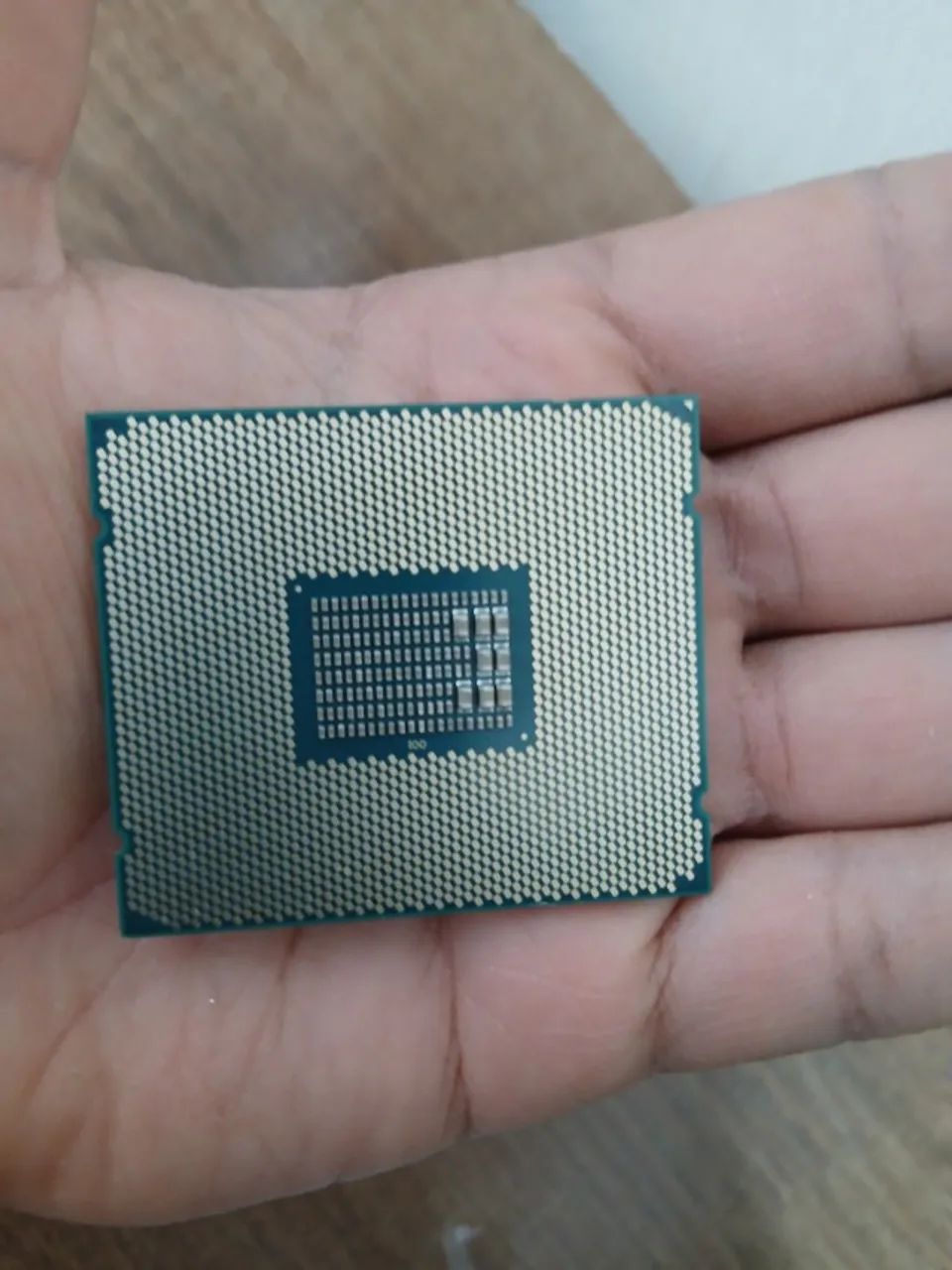 Xeon E5-2667 v4 - Foto 2