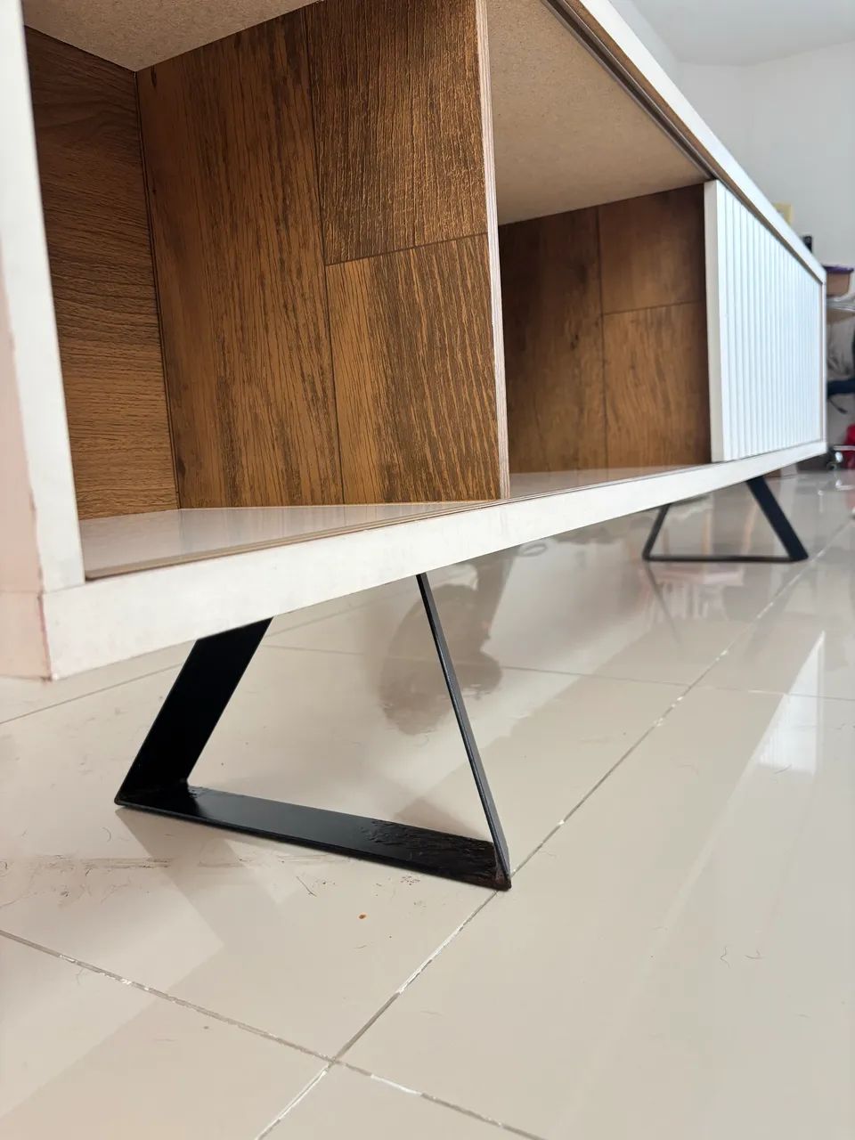 Rack moderno com ripado - Foto 4