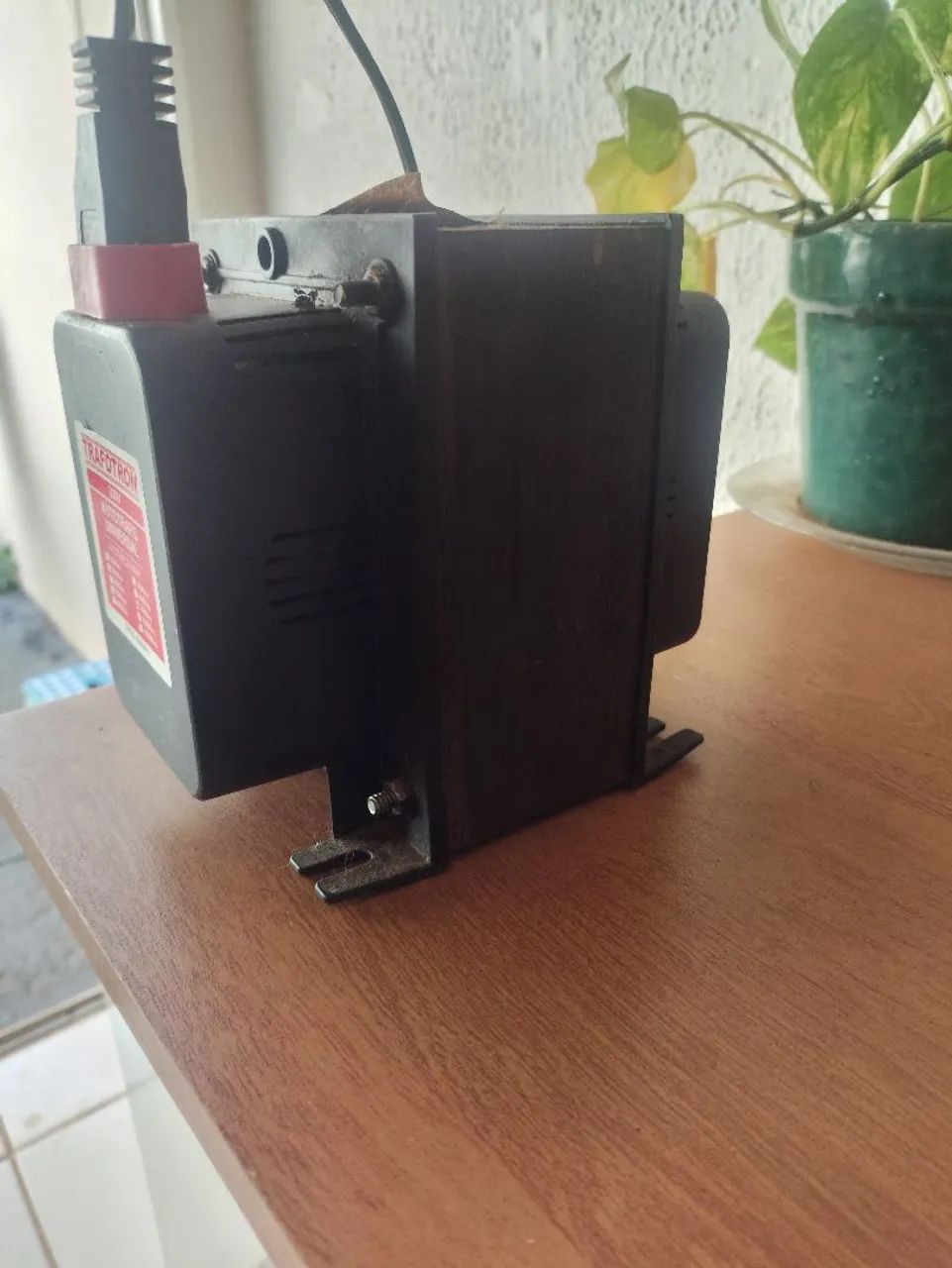 Transformador 220v p/ 110v 7000 va - Foto 2