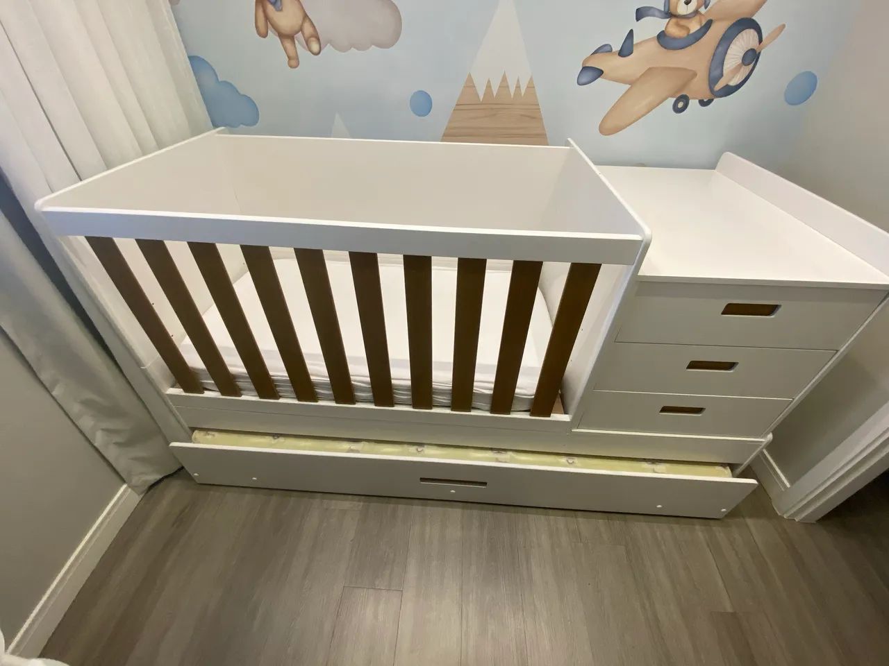 Berço com cama auxiliar pouco uso, valor novo 2500 - Foto 2