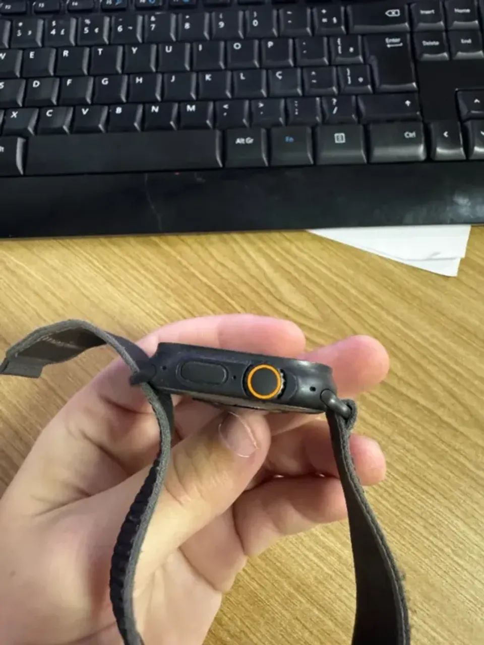 Apple Watch Ultra 2 Titanium com celular - Foto 5