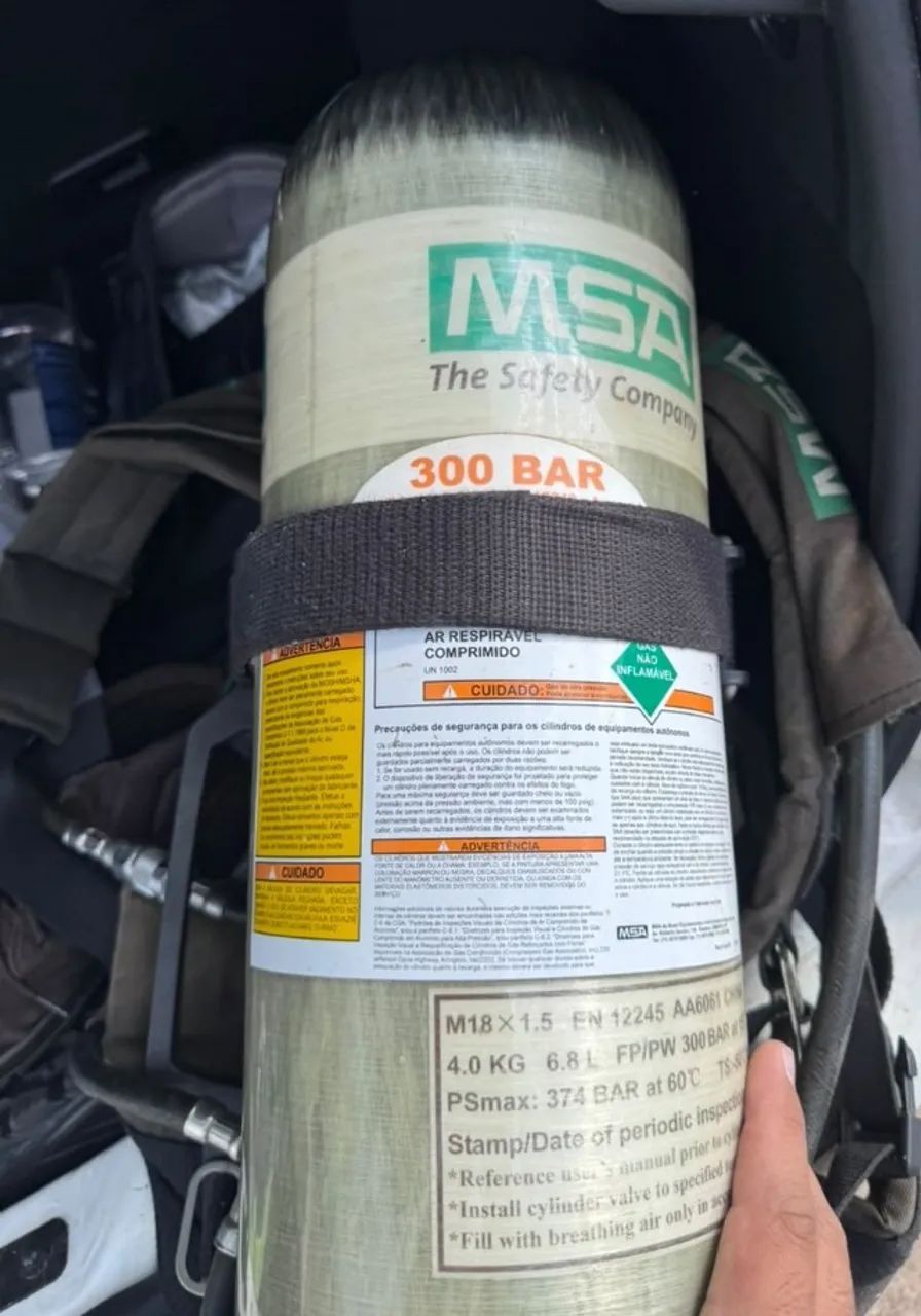 Respirador autonomo para espaço confinado e incêndio.