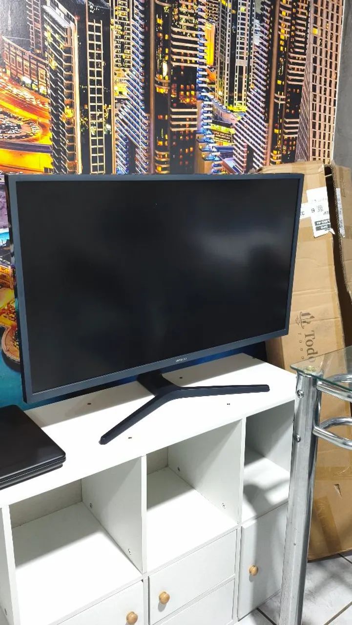 Monitor Samsung 32" 4K UHD UJ59 U32J590UQL - VA - FreeSync