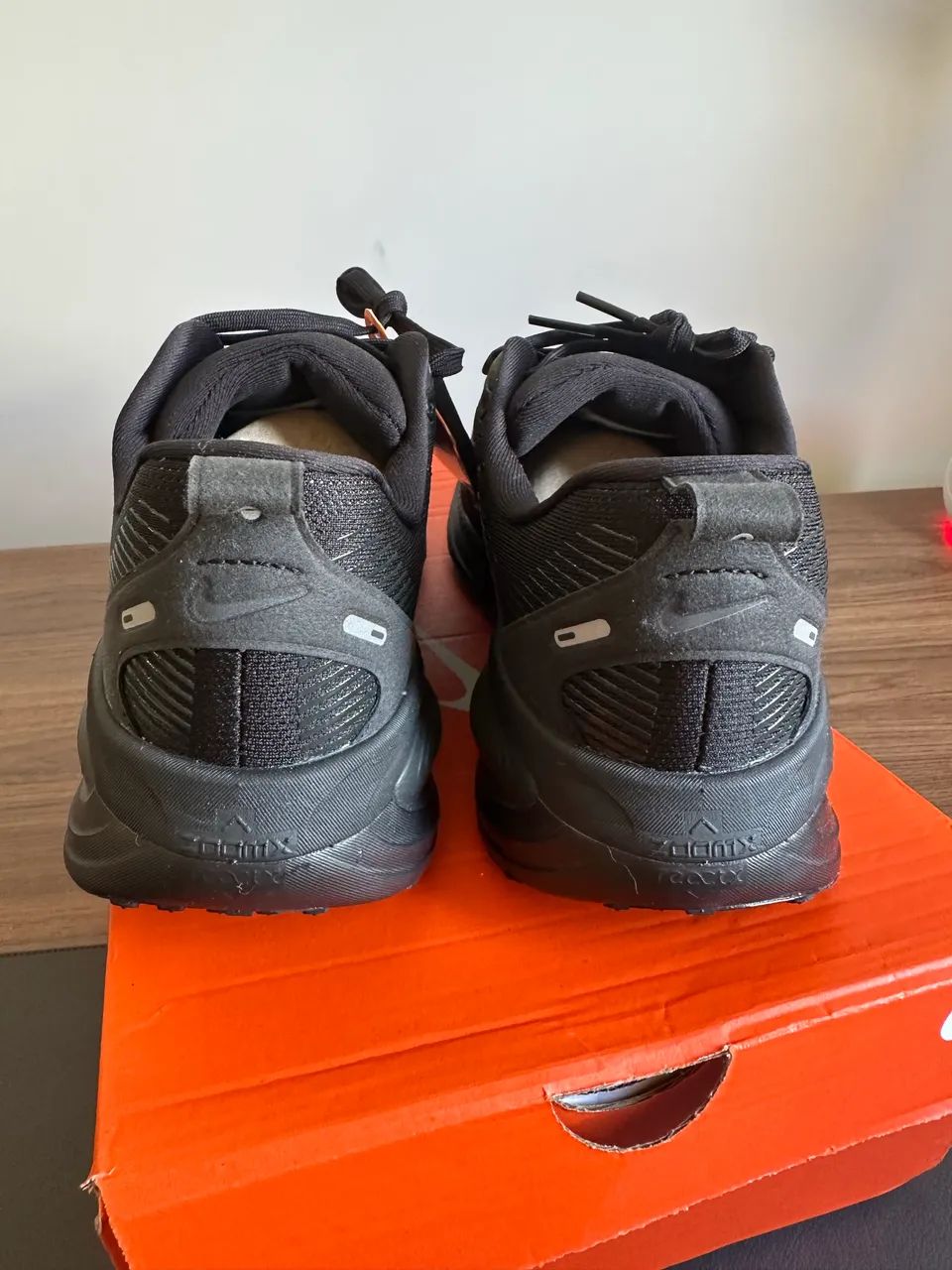 Tênis Nike vomero 18 - Foto 4