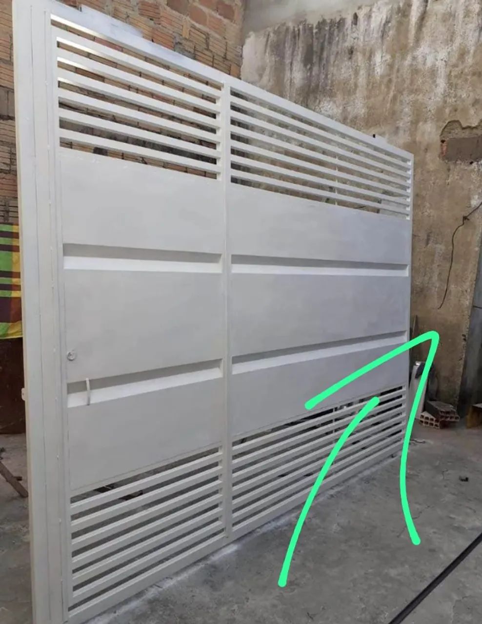 Grades e portão 417147671723397124