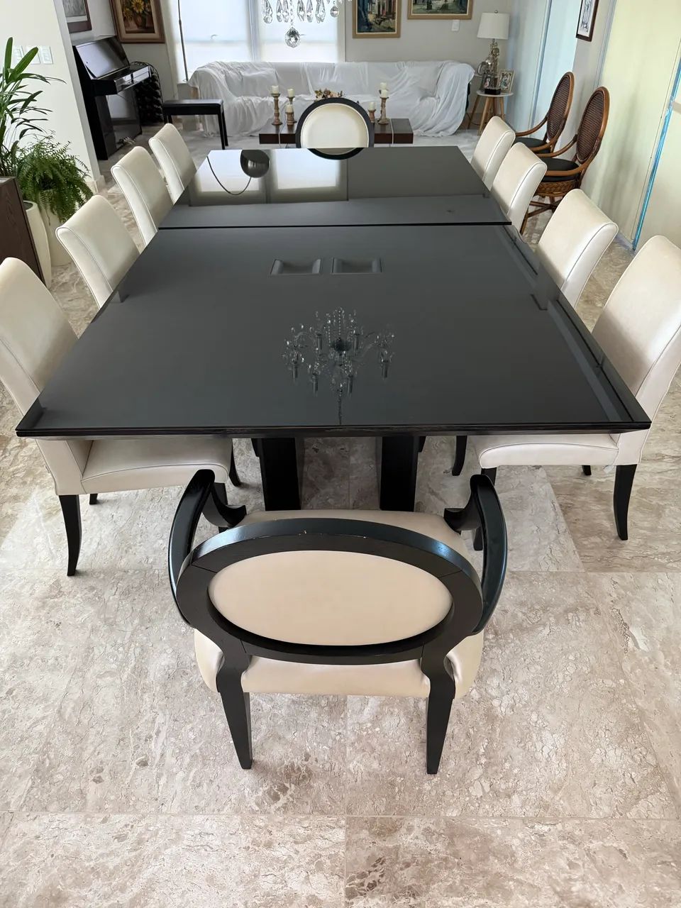 2 Mesas de jantar 1,5mx1,5m e 10 cadeiras  - Foto 4