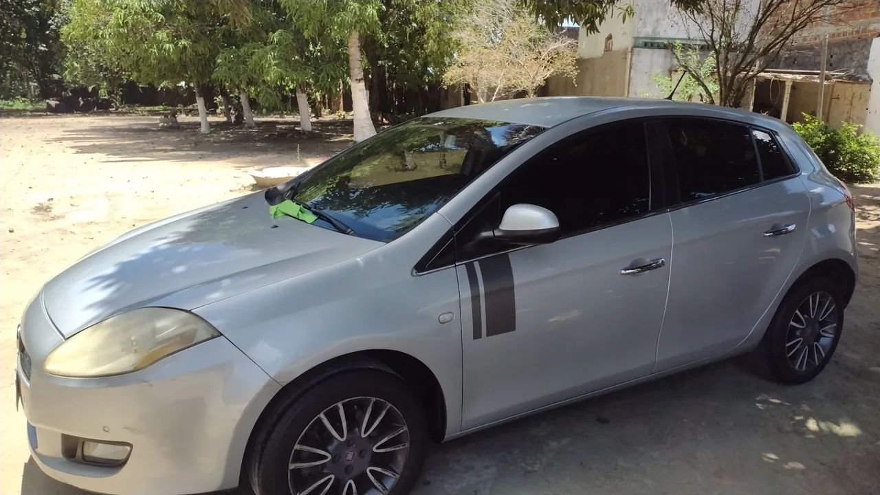 Fiat Bravo Bravo ESSENCE 1.8 Flex 16V 5p 2011