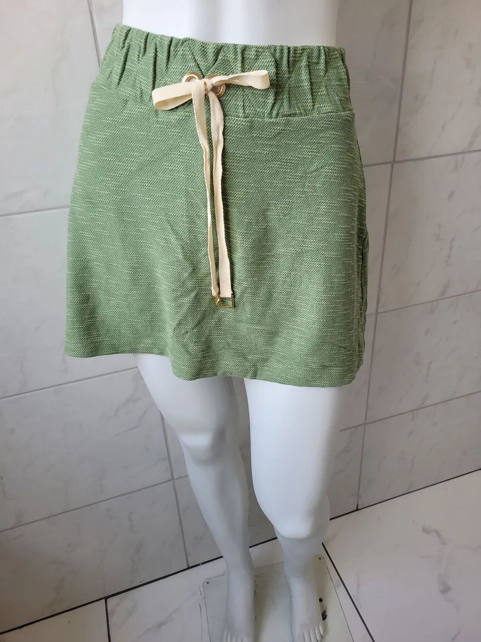 Saia shorts pistache.