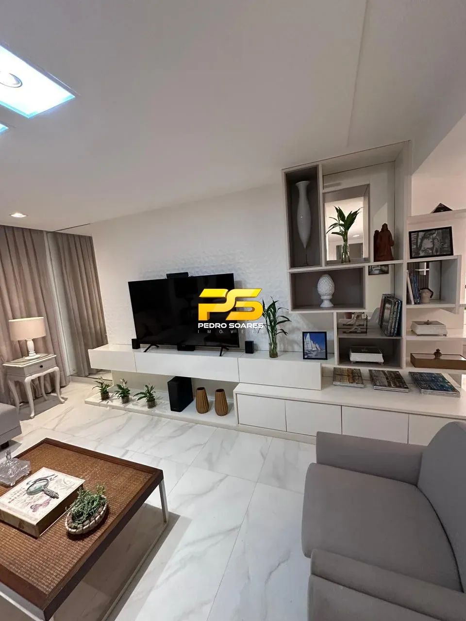 Apartamento Mobiliado Pé na Areia com 3 Suítes  190m² REF: 10 - Foto 5