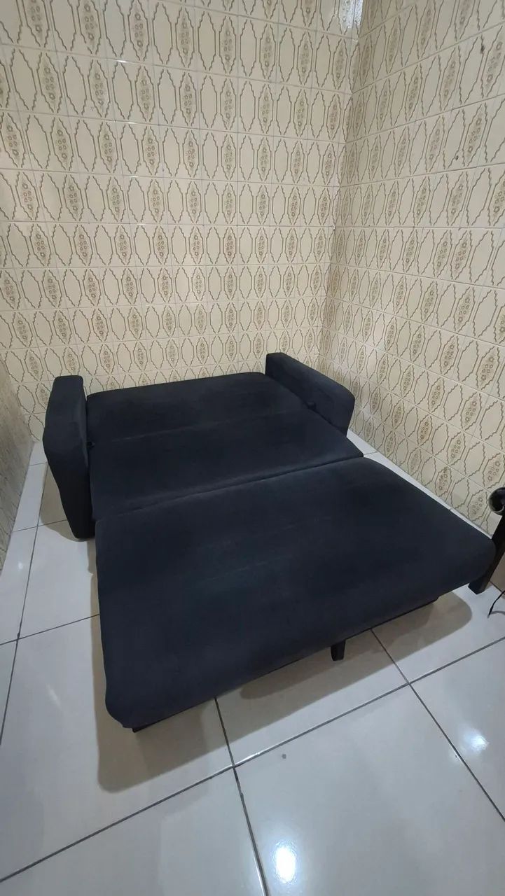 Sofá Cama 2 Lugares com Baú Veludo Azul - Foto 3