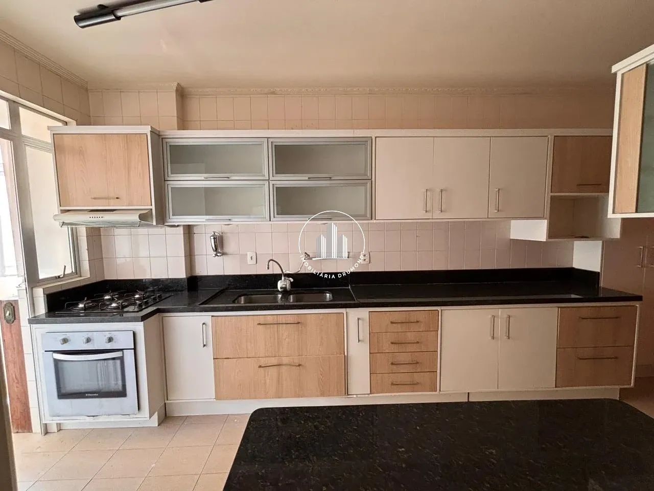 Apartamento 4 Quartos com 1 Suíte e 132m² - Canto