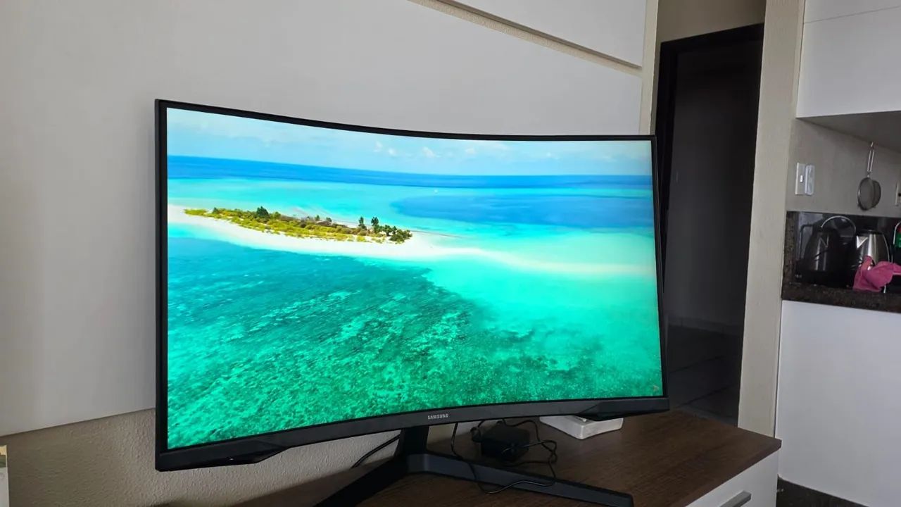 Monitor curvo odissey 32 polegadas 