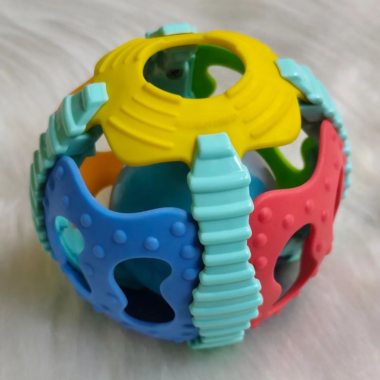 Brinquedo Bola Mordedor Com Som e Luz Buba  - Foto 4