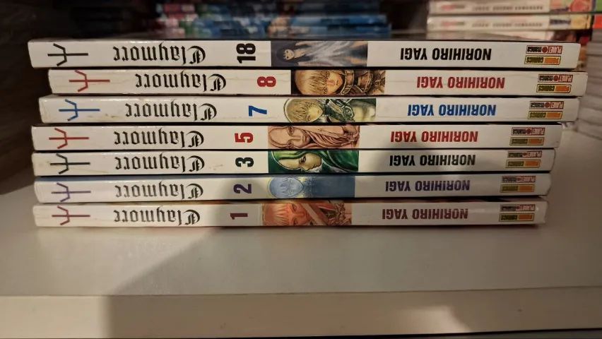 Claymore Volumes 1, 2, 3, 5 e 8