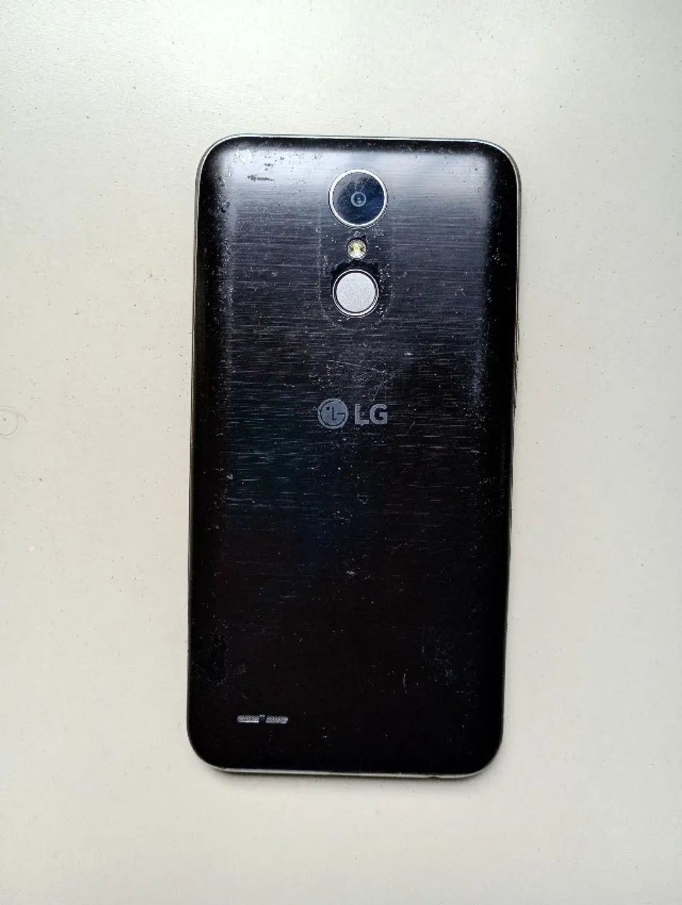 Celular LG k10 32 gigas funcionando perfeitamente sem detalhes. - Foto 2