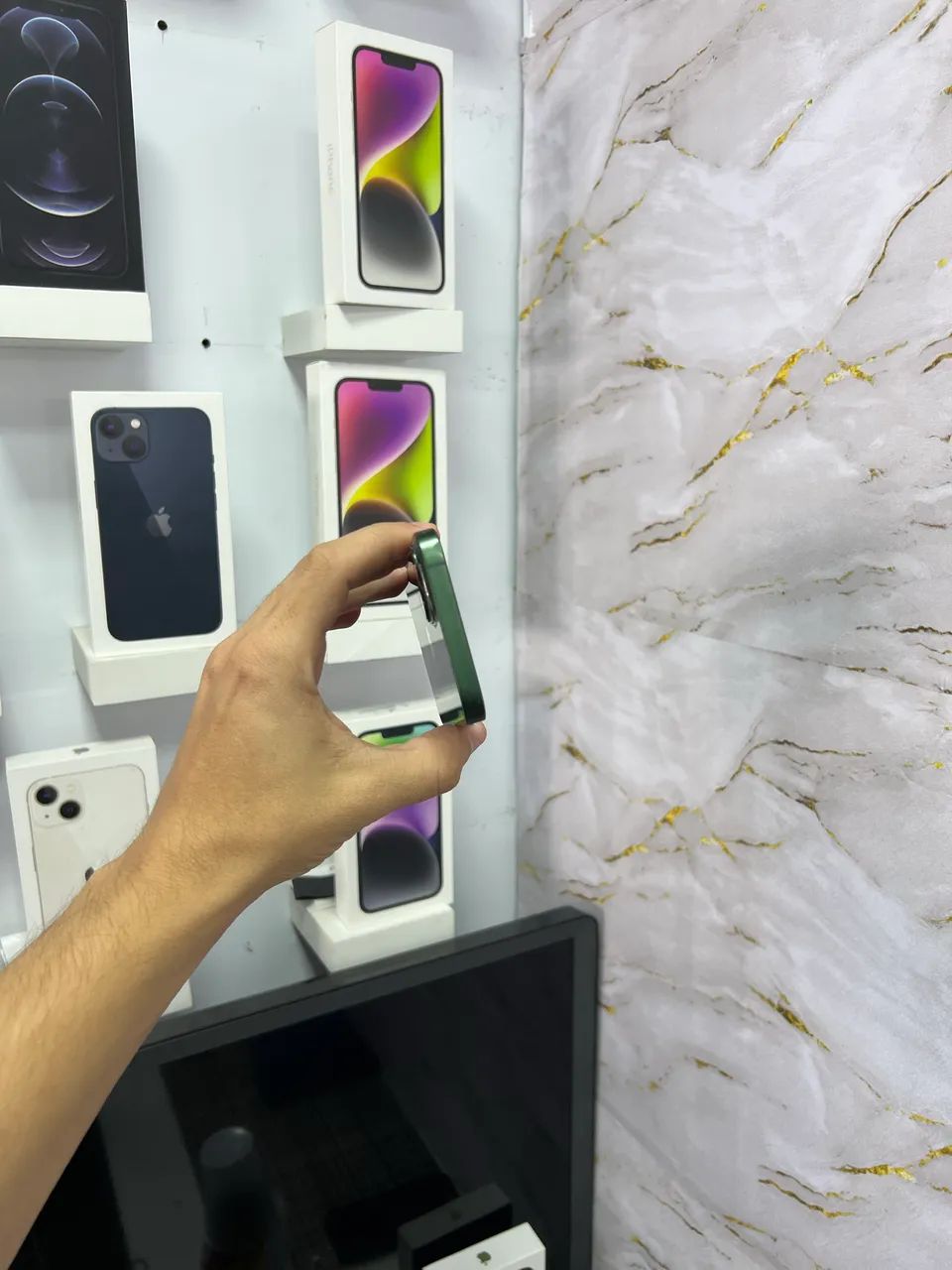 IPhone 13 - 128GB ( Verde )  - Foto 2