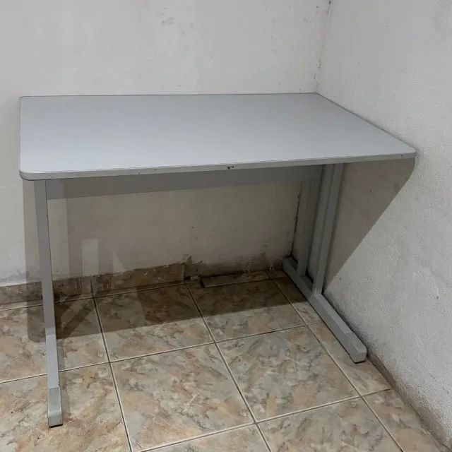 Mesa para Escritório 100x60 usada  - Foto 5