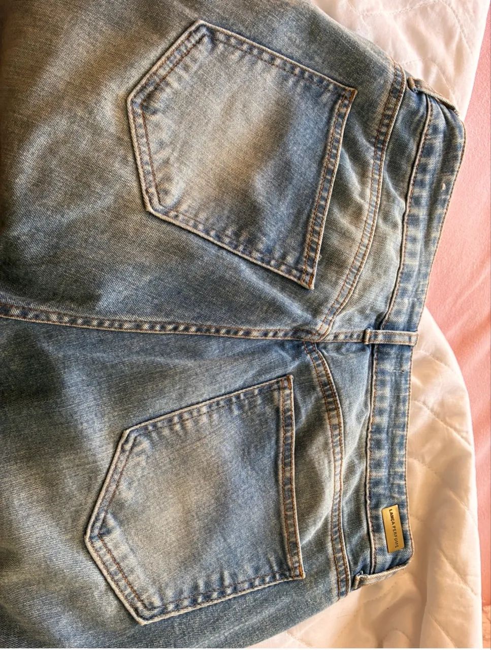 Calça jeans lança perfume  - Foto 5