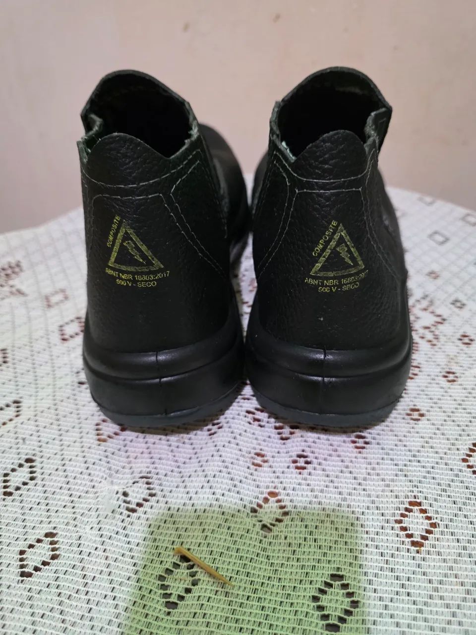 NOVA!!! BOTA DE SEGURANÇA!!! NÚMERO 41,42!!! NUNCA FOI USADO!!! - Foto 3