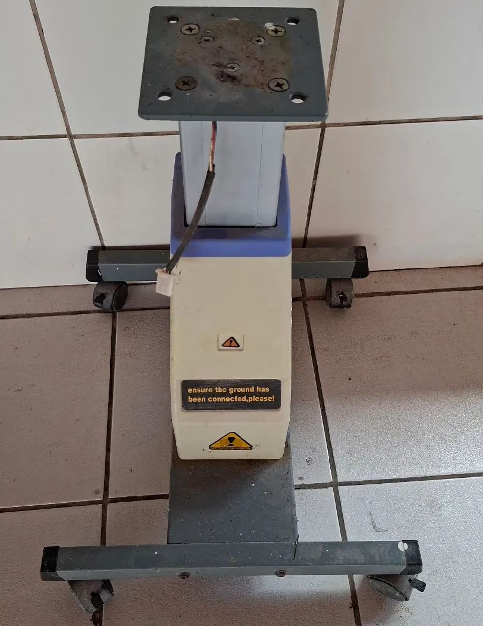 Mesa Eletrica Sobe E Desce Optometria Oftalmologia - 220 - Foto 4