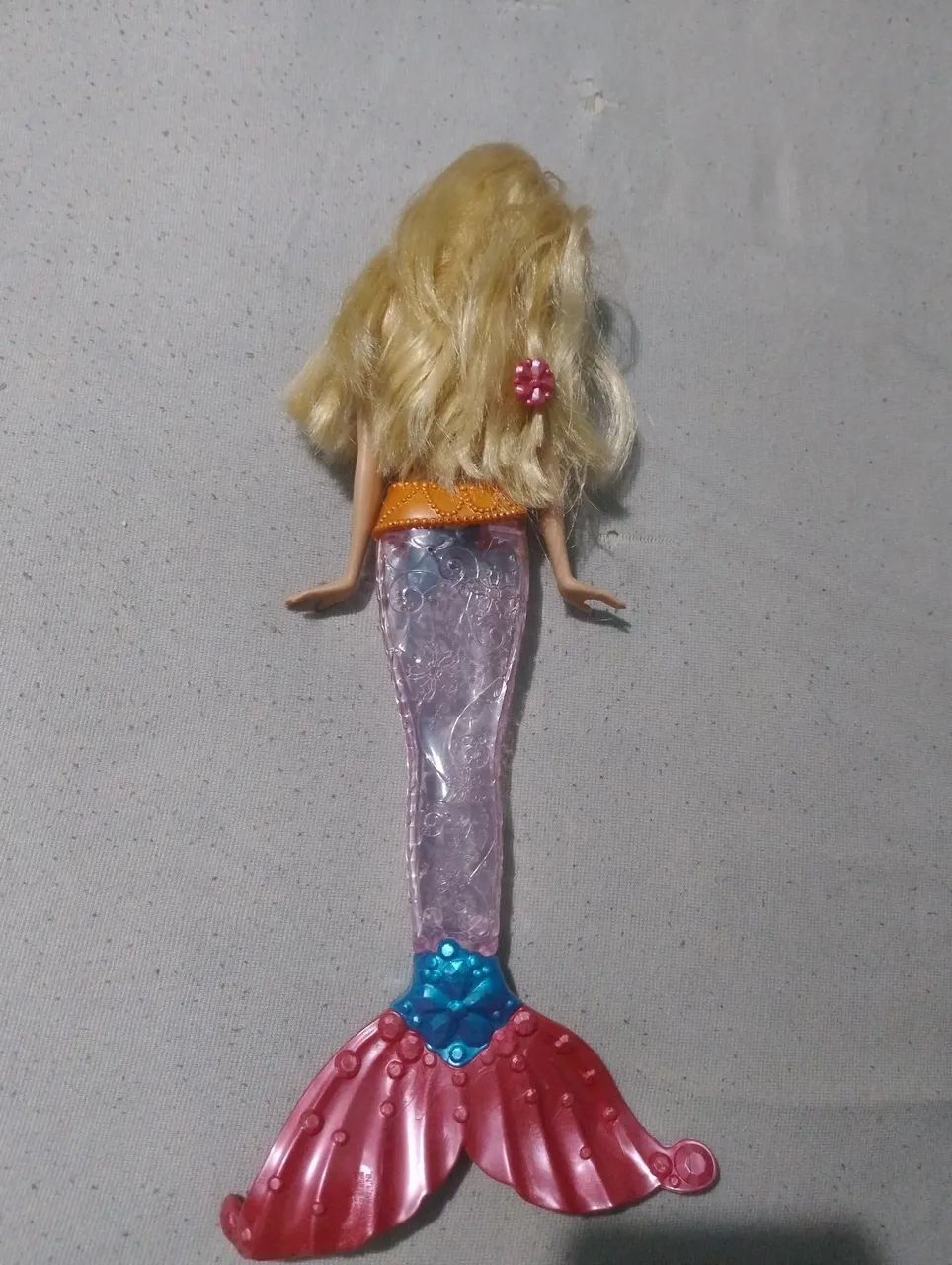 Boneca Barbie Sereia Luz e Brilho - Foto 2