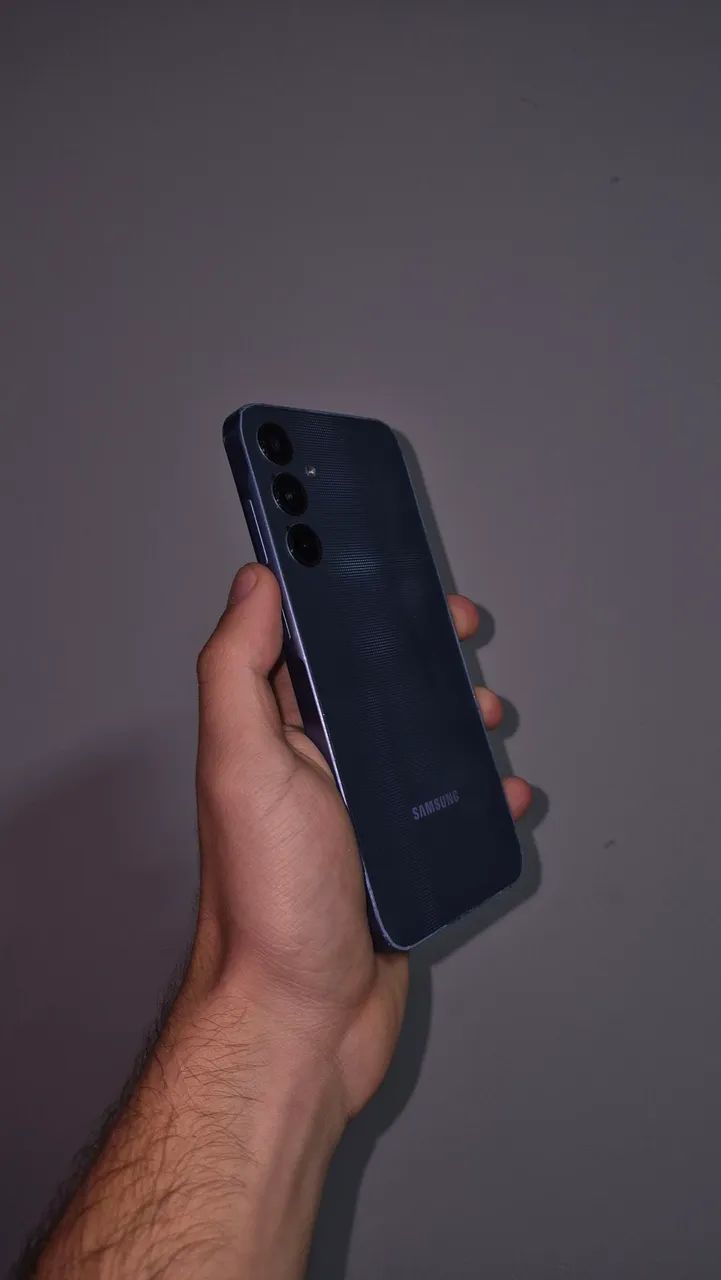 Celular A25