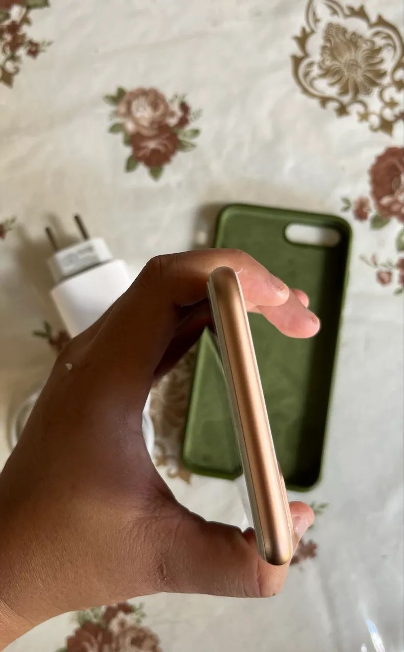 iPhone 8 Plus 256gb - Celulares e Smartphones - Cruzeiro do Anil