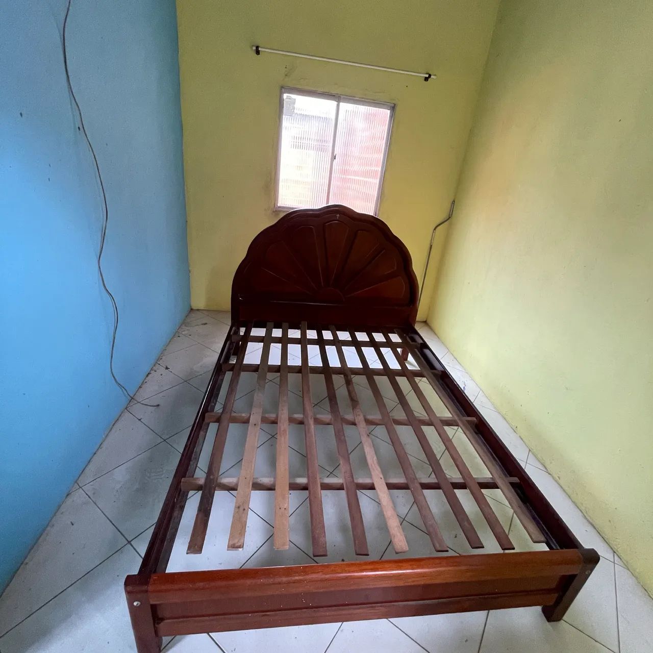 CAMA DE CASAL EM MADEIRA - Foto 2