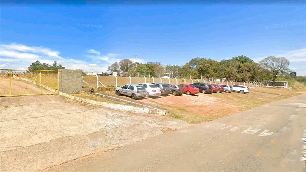 Área com 7743,62m2, já com platô e rampa de acesso - Foto 5