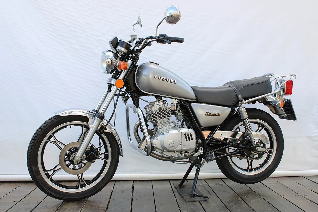 SUZUKI INTRUDER 125 - Foto 3