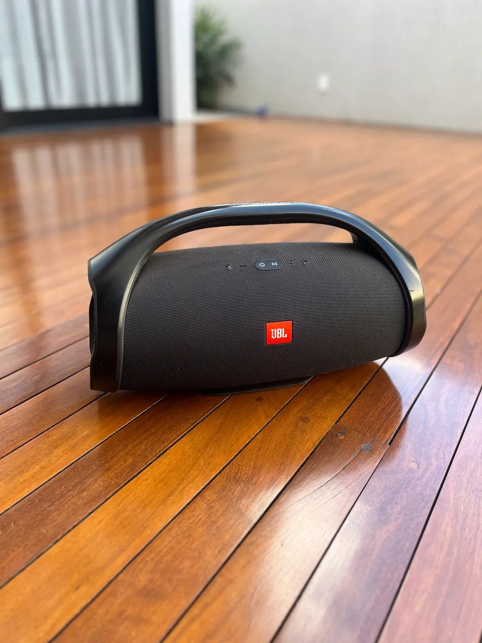 Caixa de Som JBL Boombox Bluetooth Preta