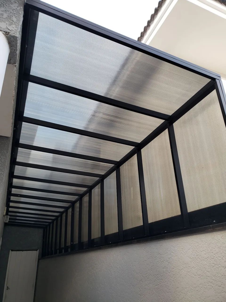 TOLDOS E CORTINAS ORÇAMENTO GRATUITO - Foto 2