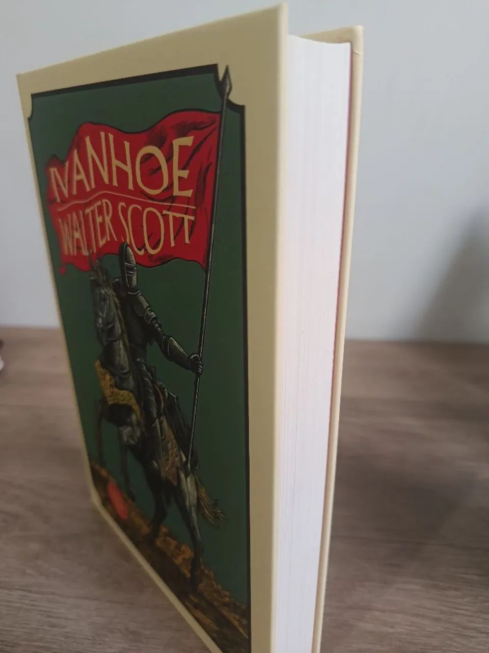 Livro:Ivanhoe, de Walter Scott - Foto 2