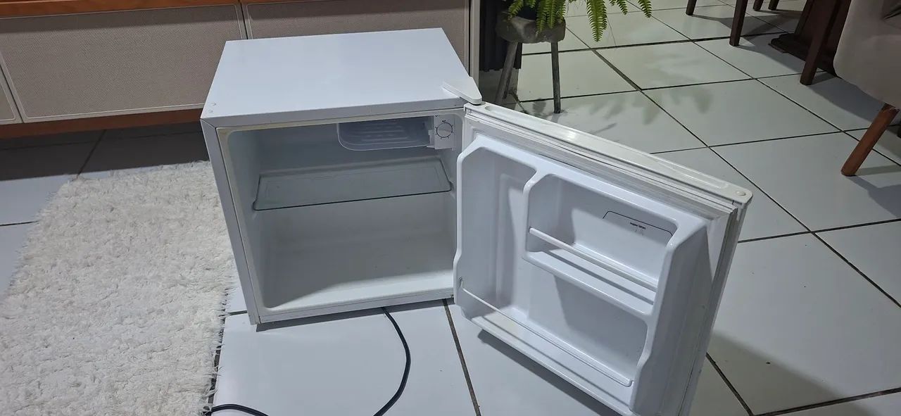 Frigobar Midea 45 litros  - Foto 3