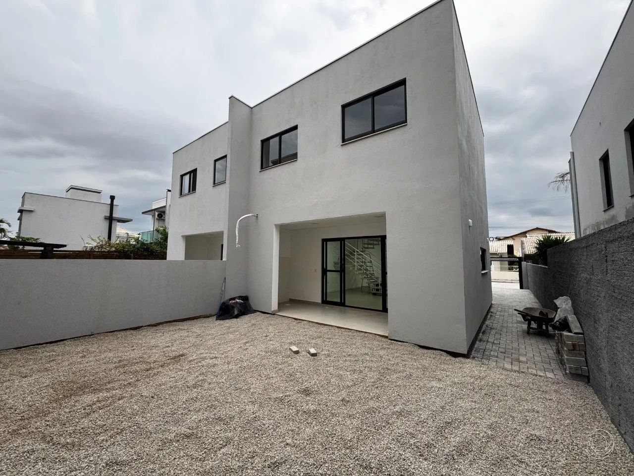 Casa geminada com 3 quartos no Carianos, Florianópolis - Foto 5