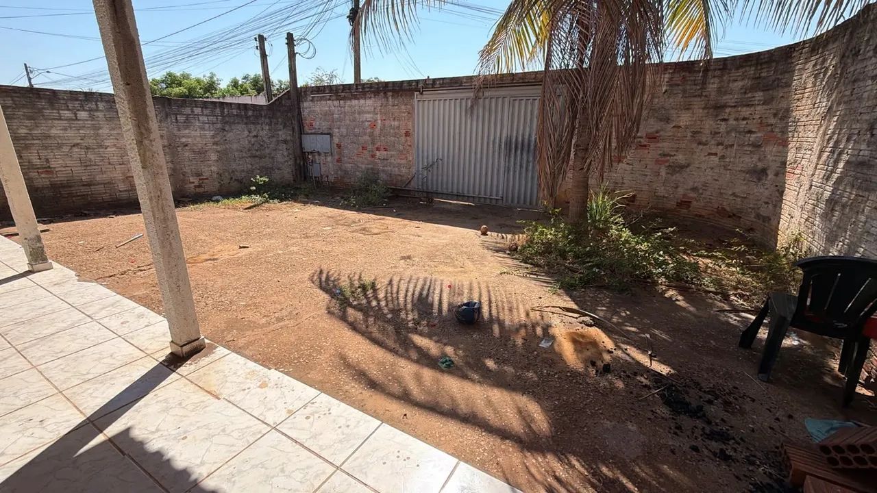 Alugo casa no Setor Santa Barbara  - Foto 2