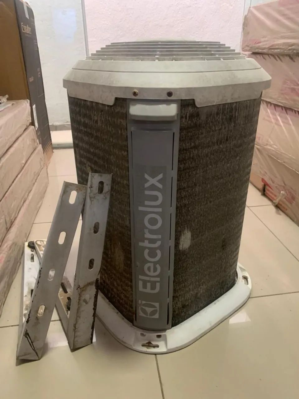 AR-CONDICIONADO SPLIT ELECTROLUX 12.000 BTUs - Foto 2