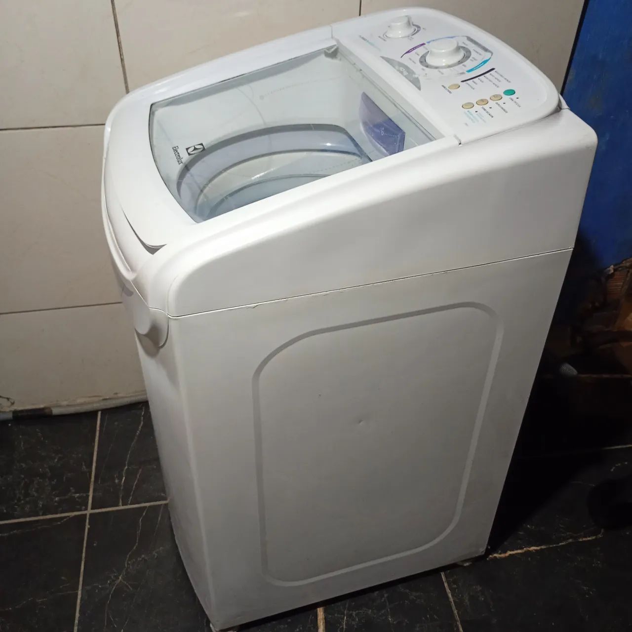 Máquina lava Electrolux 10k funciona bem  - Foto 3