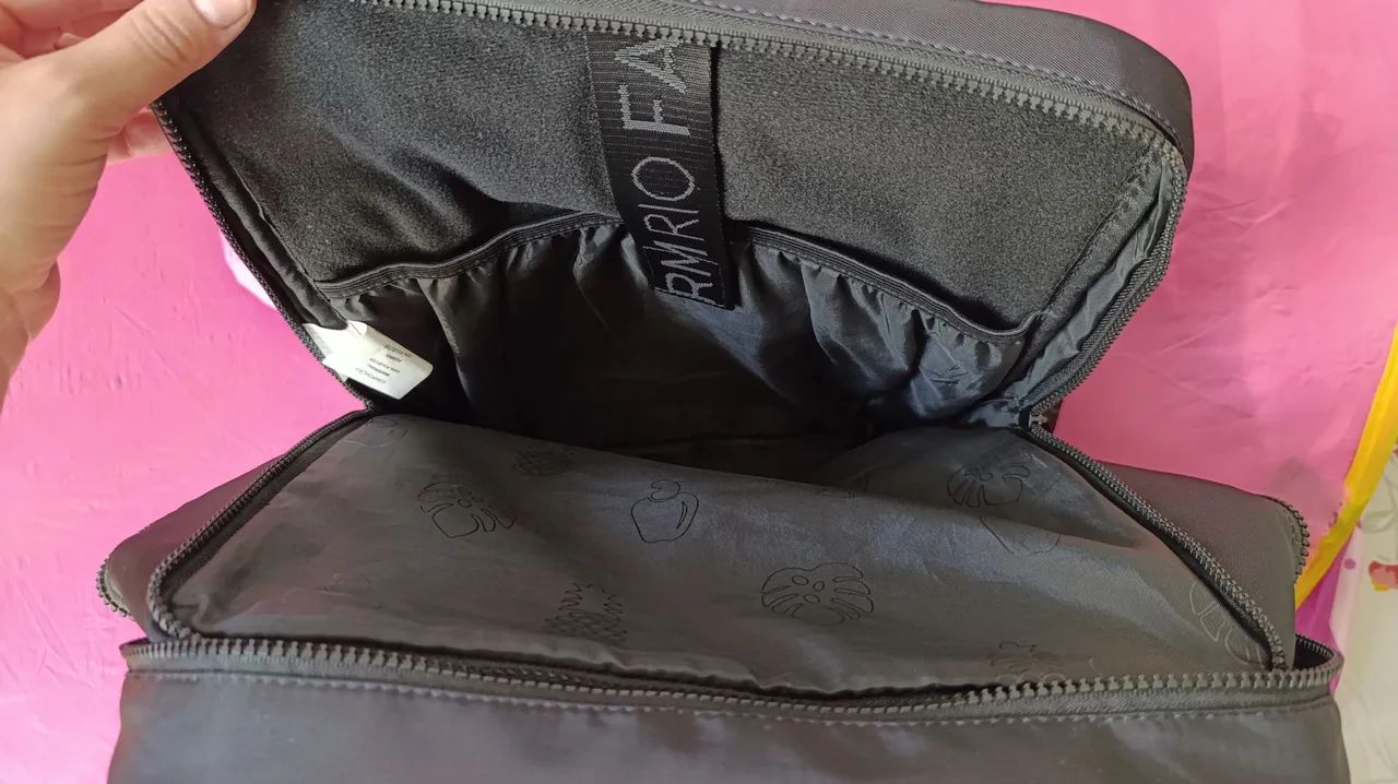 Vendo mochila e garrafa Farm  - Foto 3