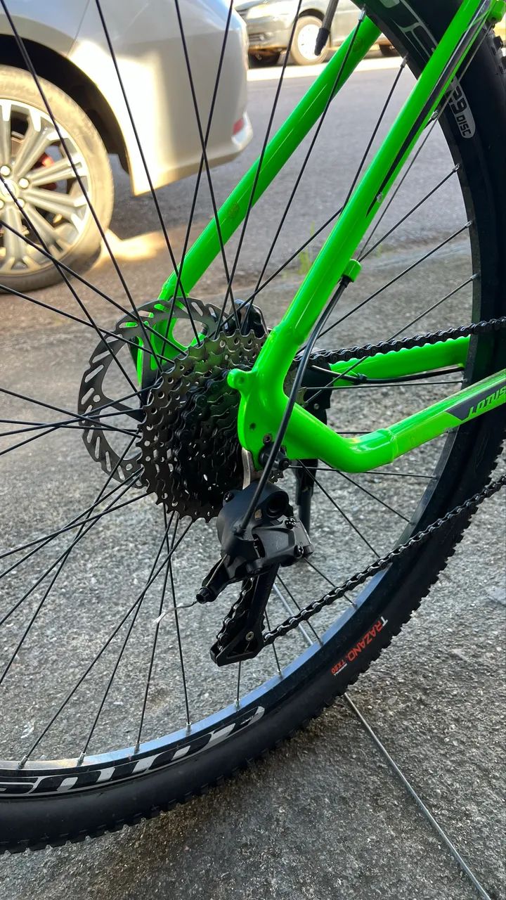 BICICLETA MTB LOTUS ARO 29 - EXCELENTE ESTADO - Foto 3