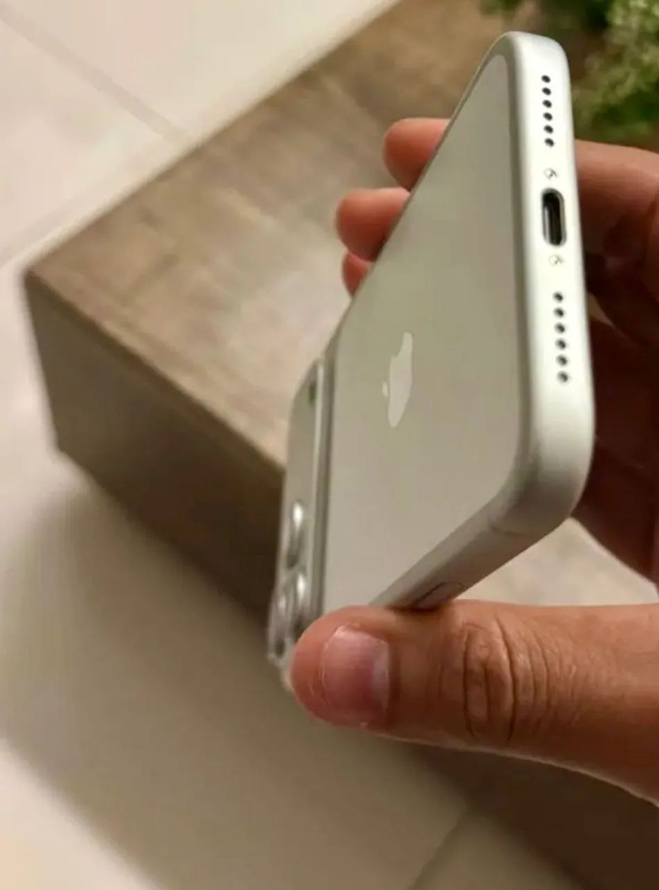 iPhone 17 Pro Max Silver 256GB Impecável - Celulares e Smartphones