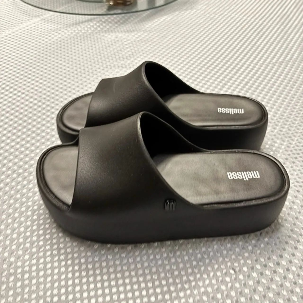 Melissa Free Platform Slide Ad