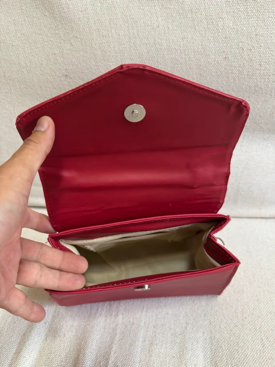 Bolsa vermelha de mão  - Foto 5
